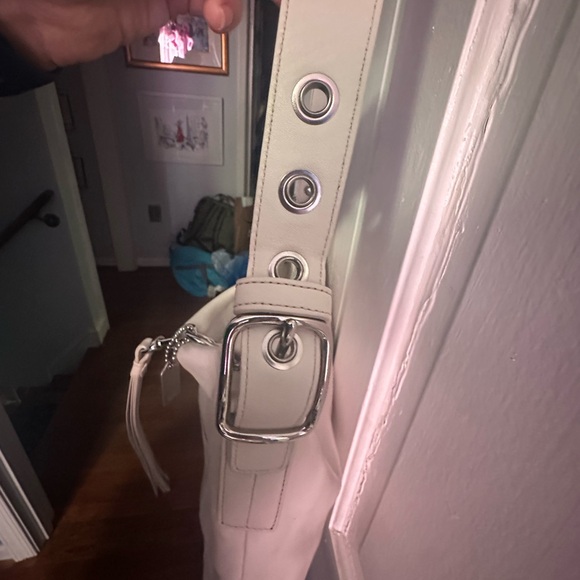 White Coach Hobo Crossbody Bag - Picture 4 of 7